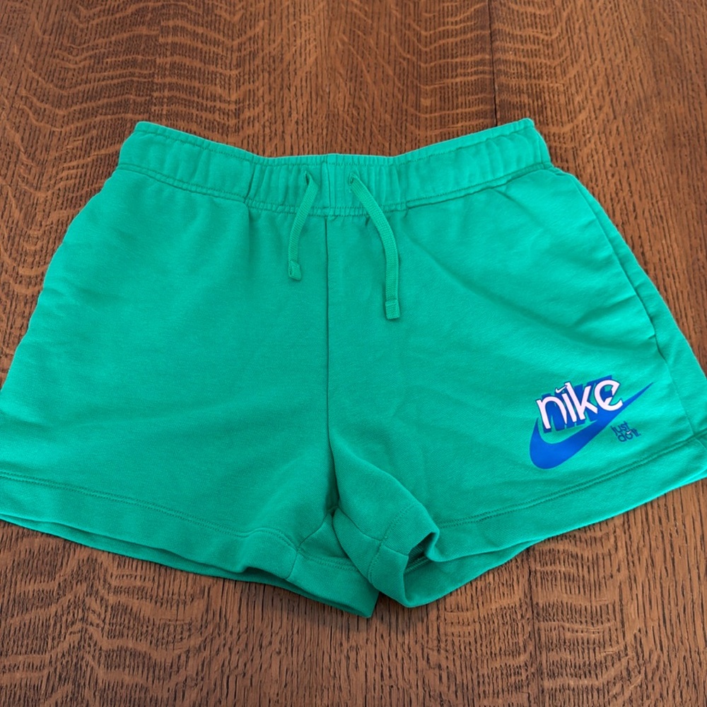 Nike sweat shorts. Excellent condition!